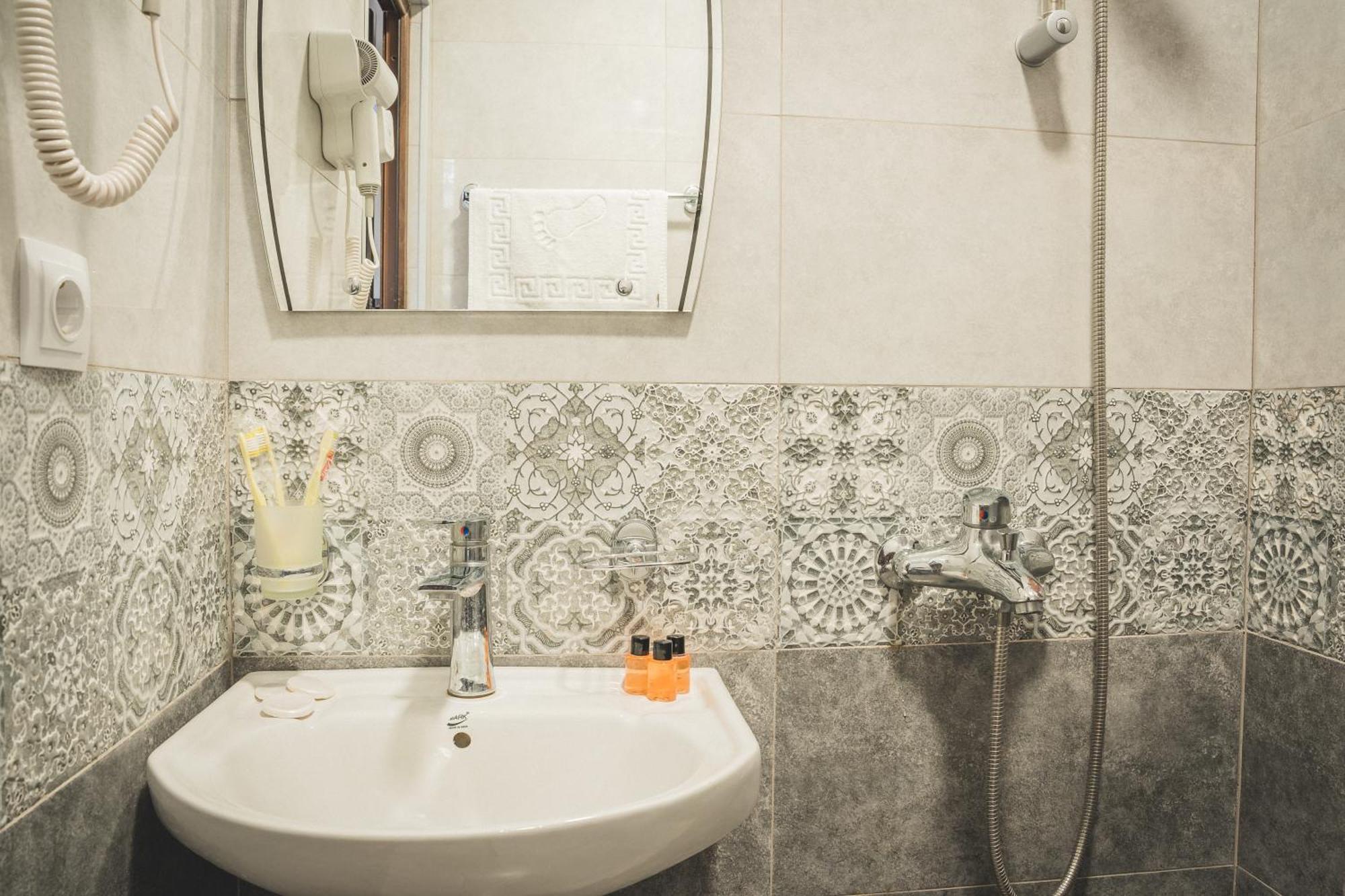 Hh Hotel Tbilisi Exteriér fotografie